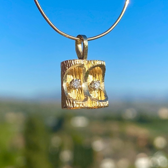 14K Real Yellow Gold Bark Finish Set with Genuine Diamonds Pendant - Picture 8 of 12